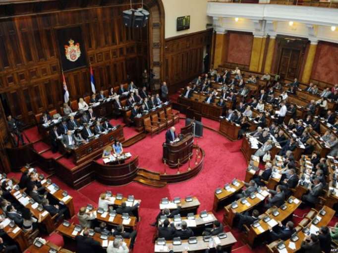 La Serbie se dirige vers des élections anticipées en avril